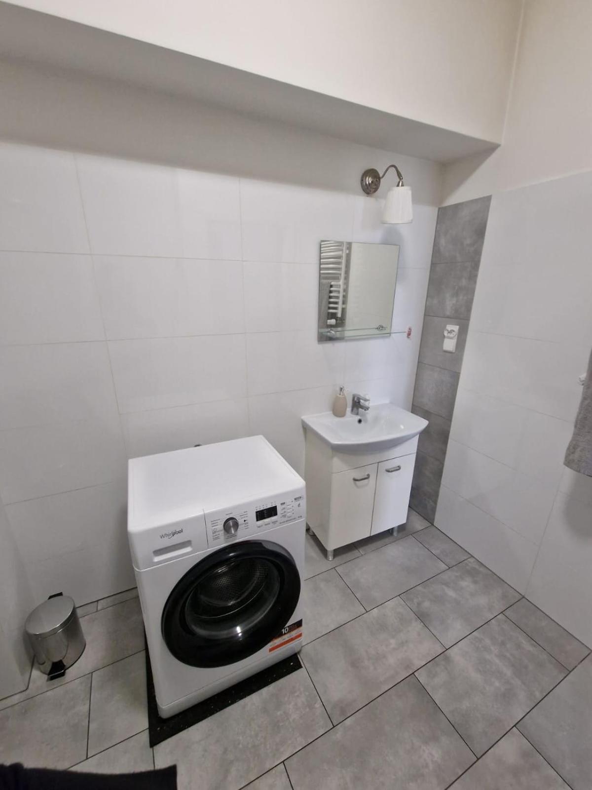 Apartament W Koninie Przy Ul. Wiosny Ludow Konin  Buitenkant foto